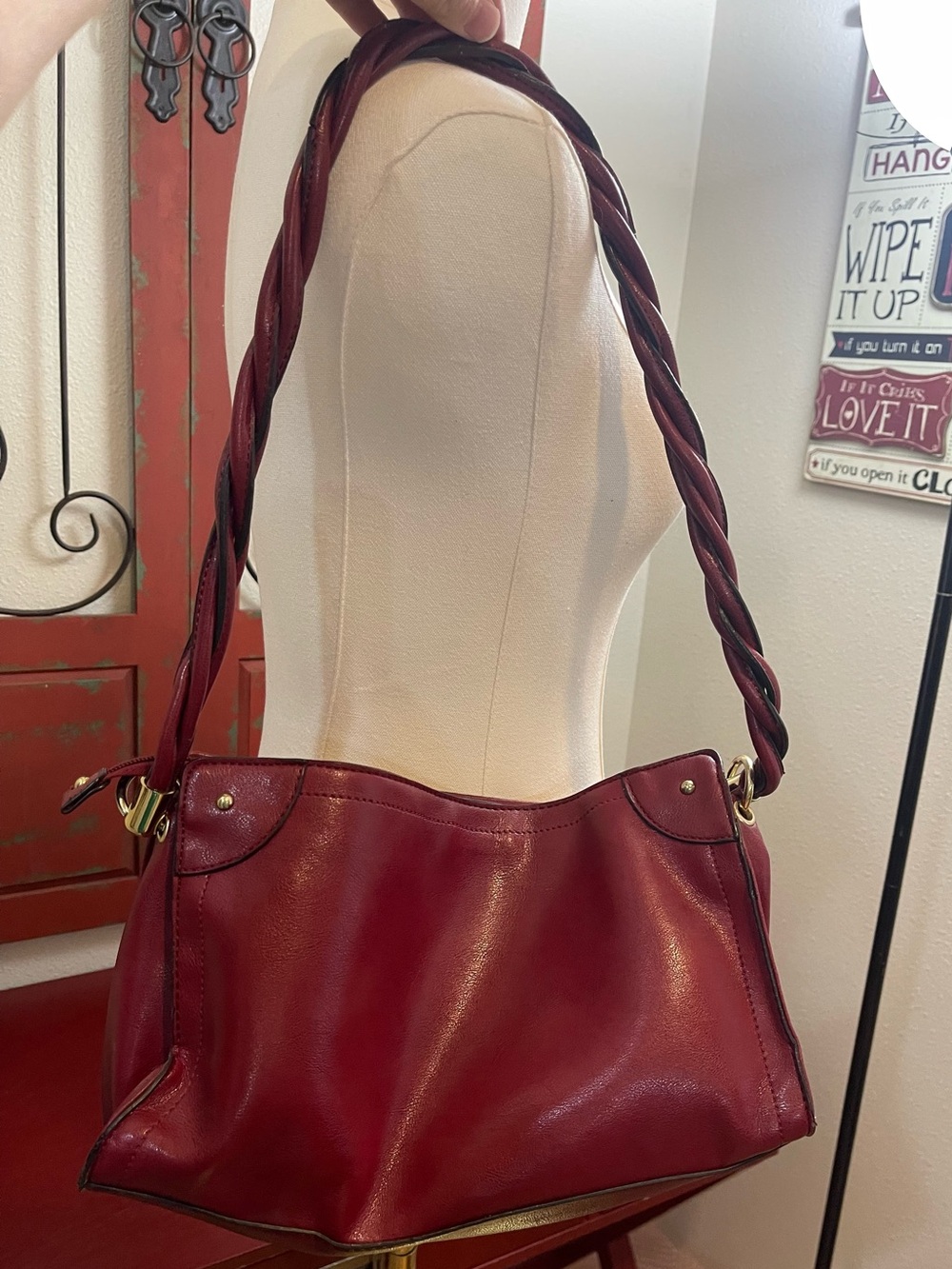 Women's Red Leather Shoulder Bag